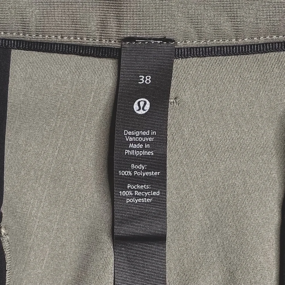 Lululemon Men’s ABC Classic-Fit Short 9" Inseam *WovenAir `Rover’ Size (38) - Picture 8 of 13